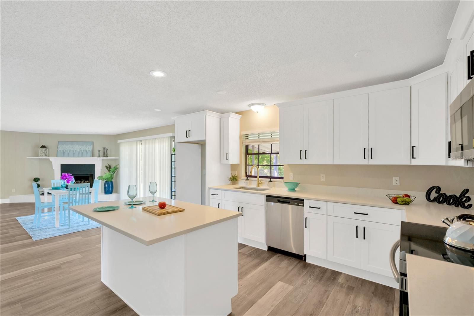 12006 GLENSHIRE DR, RIVERVIEW, FL, 33579