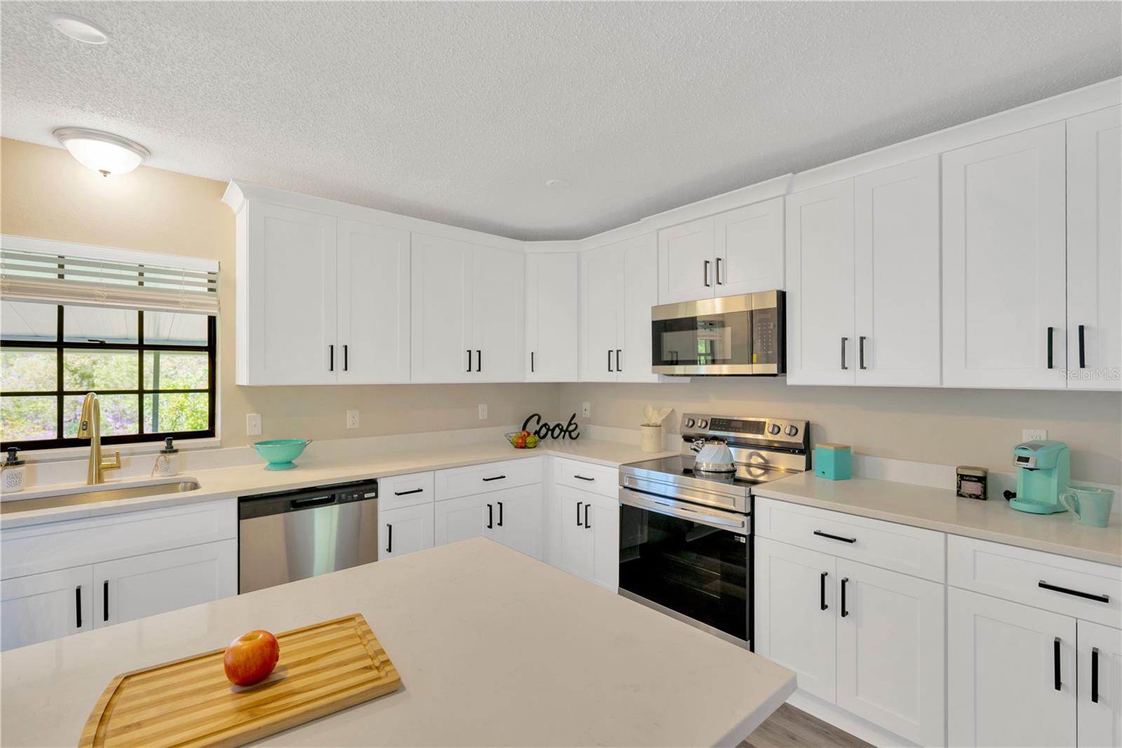 12006 GLENSHIRE DR, RIVERVIEW, FL, 33579