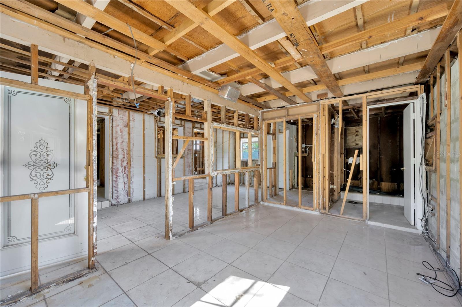 8401 LIBBY LN, TAMPA, FL, 33619