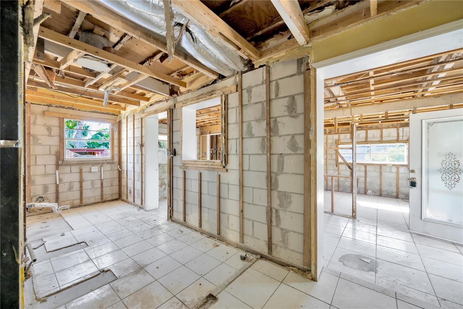 8401 LIBBY LN, TAMPA, FL, 33619