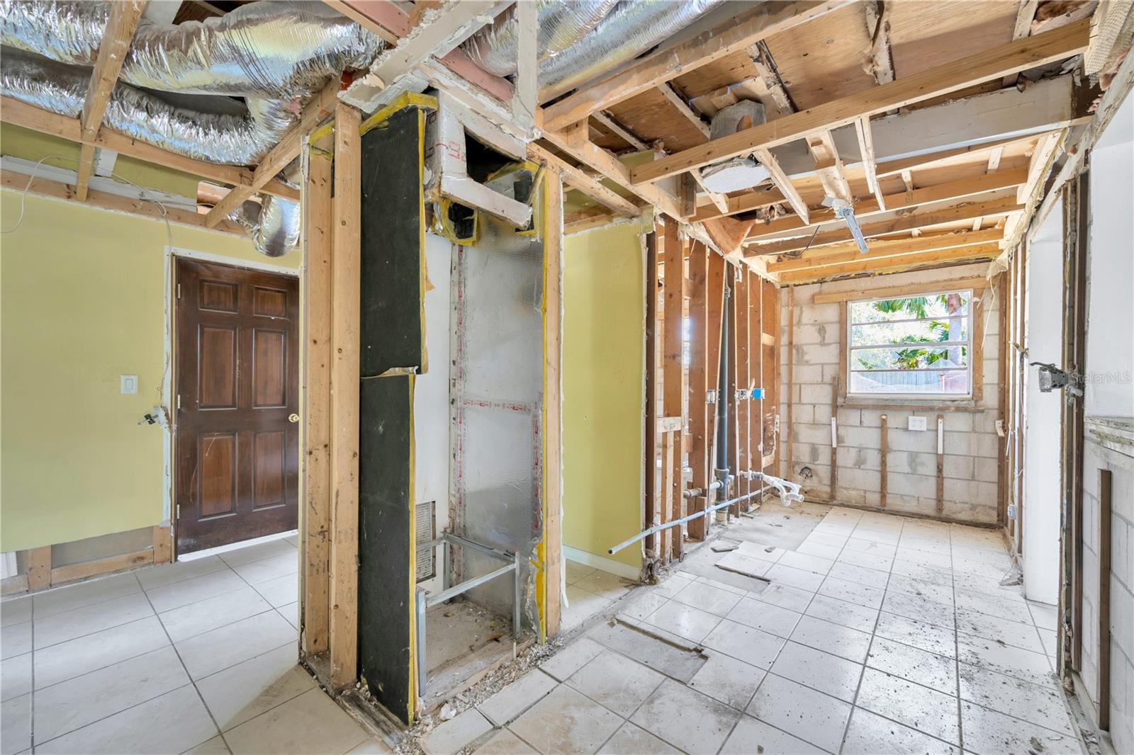 8401 LIBBY LN, TAMPA, FL, 33619