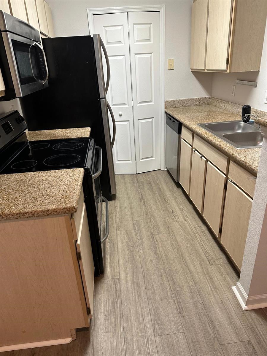 4352 S KIRKMAN RD #1204, ORLANDO, FL, 32811