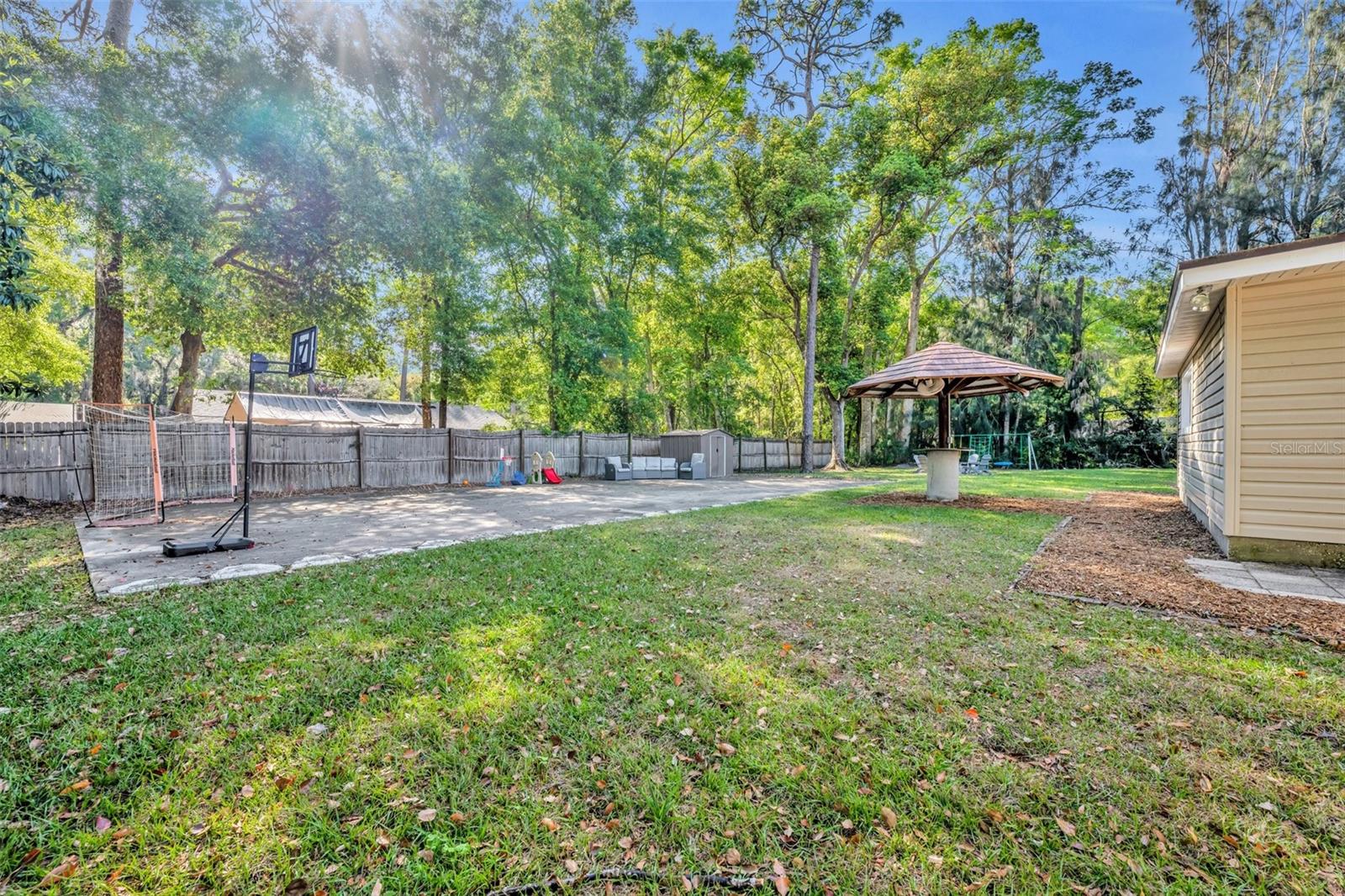 225 N PHIPPEN AVE, DELAND, FL, 32724