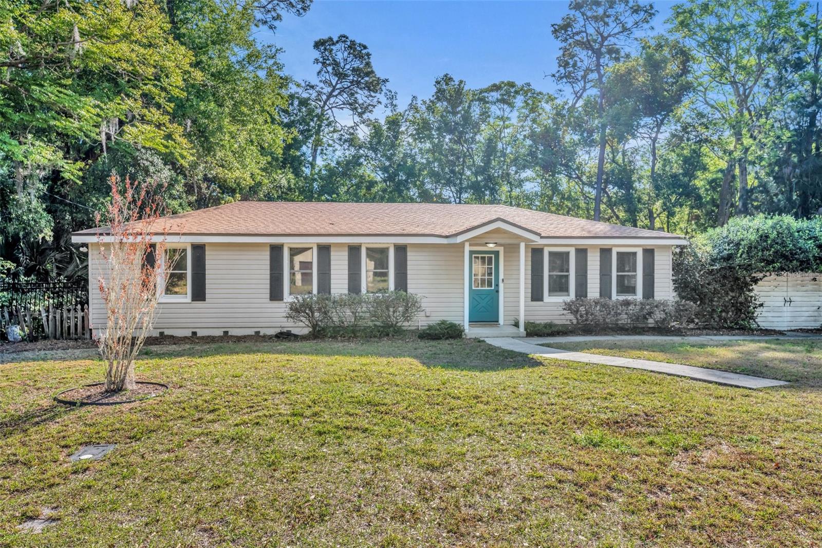 225 N PHIPPEN AVE, DELAND, FL, 32724