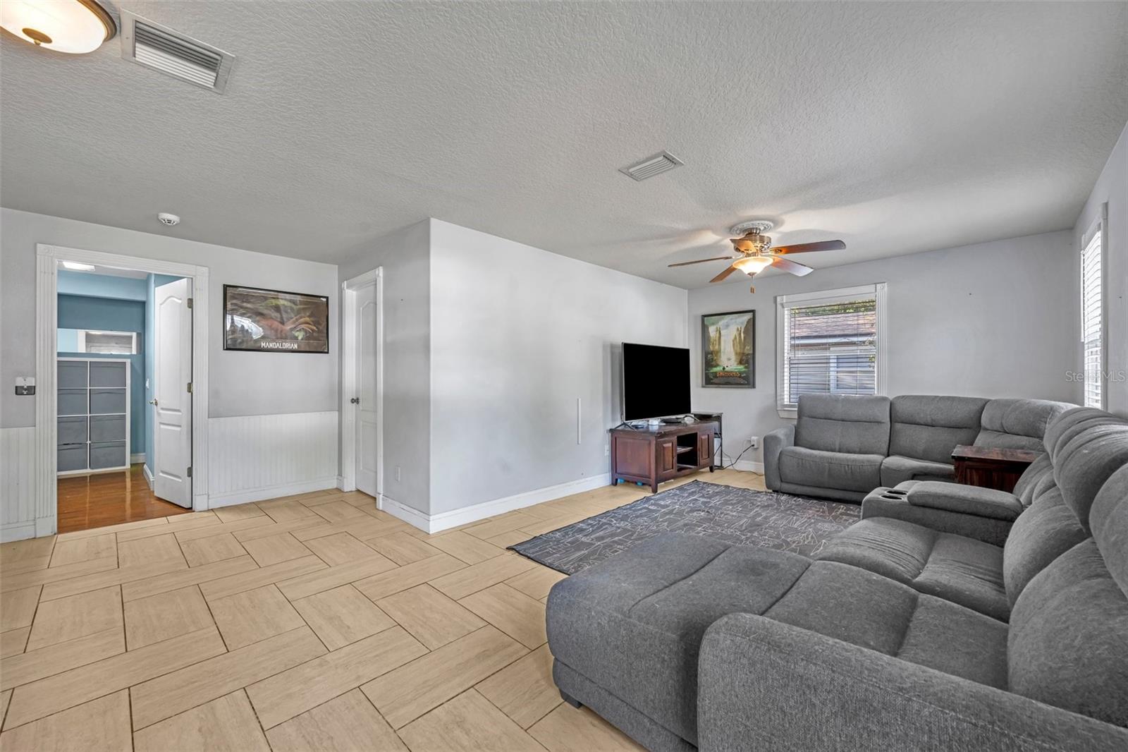 225 N PHIPPEN AVE, DELAND, FL, 32724