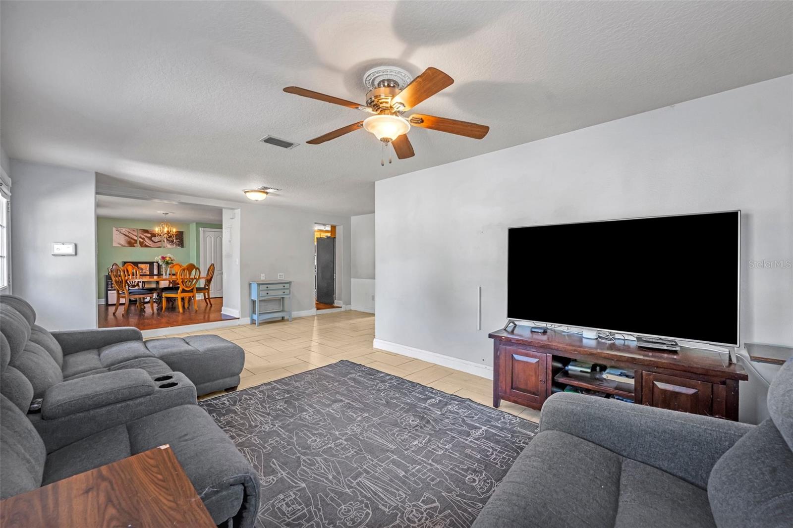 225 N PHIPPEN AVE, DELAND, FL, 32724