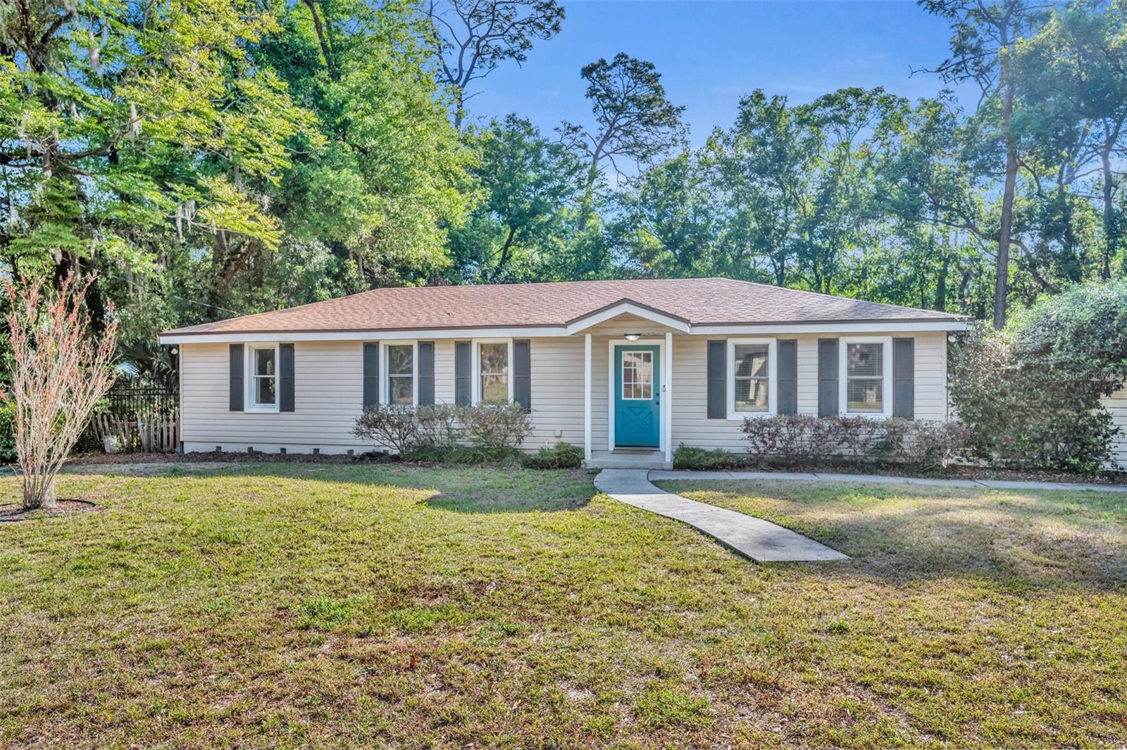 225 N PHIPPEN AVE, DELAND, FL, 32724