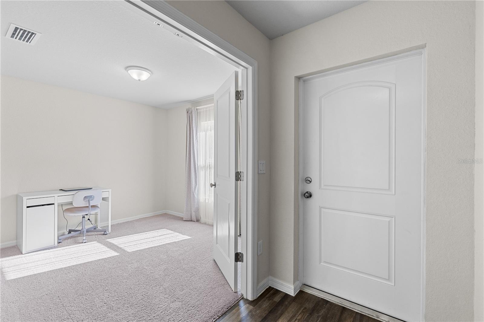 401 CALENDAR ST, PORT CHARLOTTE, FL, 33954