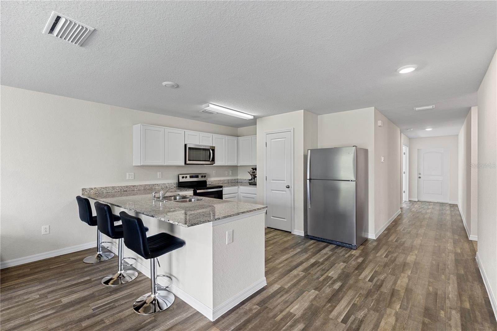 401 CALENDAR ST, PORT CHARLOTTE, FL, 33954