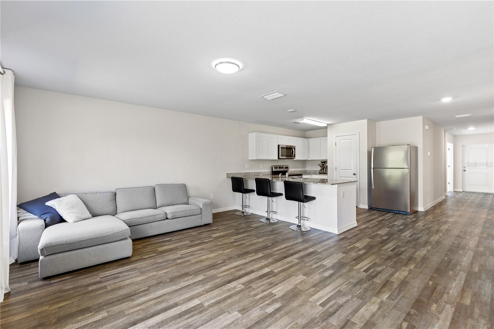 401 CALENDAR ST, PORT CHARLOTTE, FL, 33954