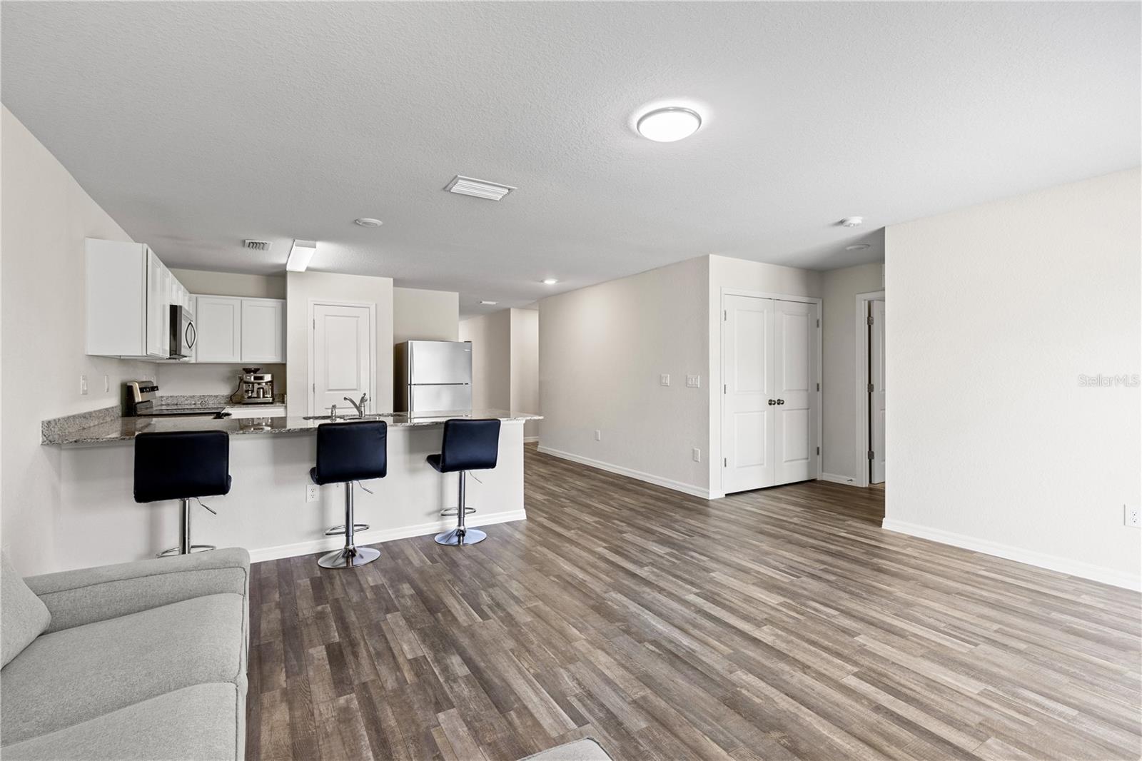 401 CALENDAR ST, PORT CHARLOTTE, FL, 33954