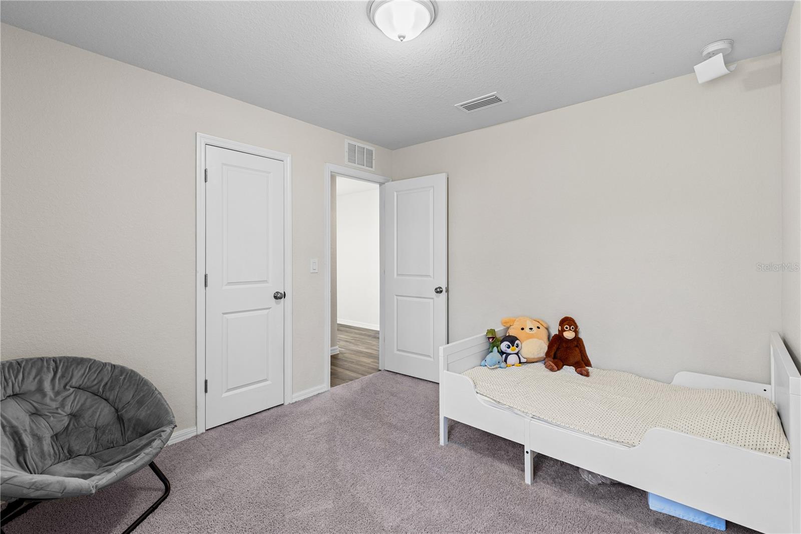 401 CALENDAR ST, PORT CHARLOTTE, FL, 33954