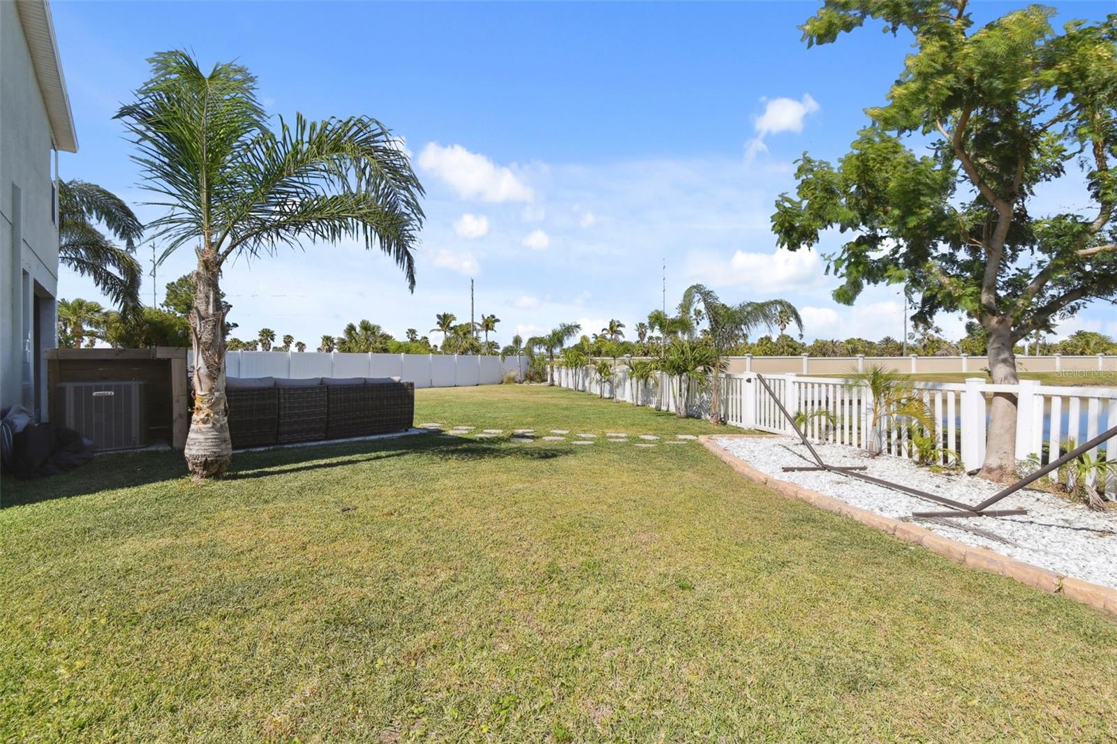 1811 HARBOUR BLUE ST, RUSKIN, FL, 33570