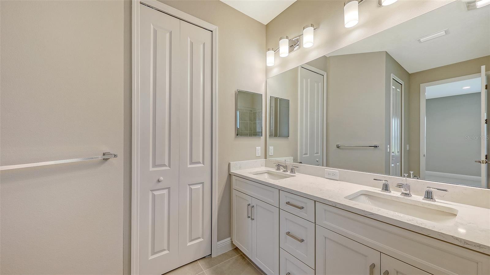 10054 CROSS RIVER TRL, PARRISH, FL, 34219