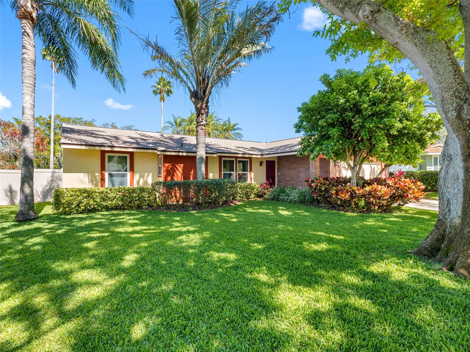 1581 N WEXFORD DR, PALM HARBOR, FL, 34683