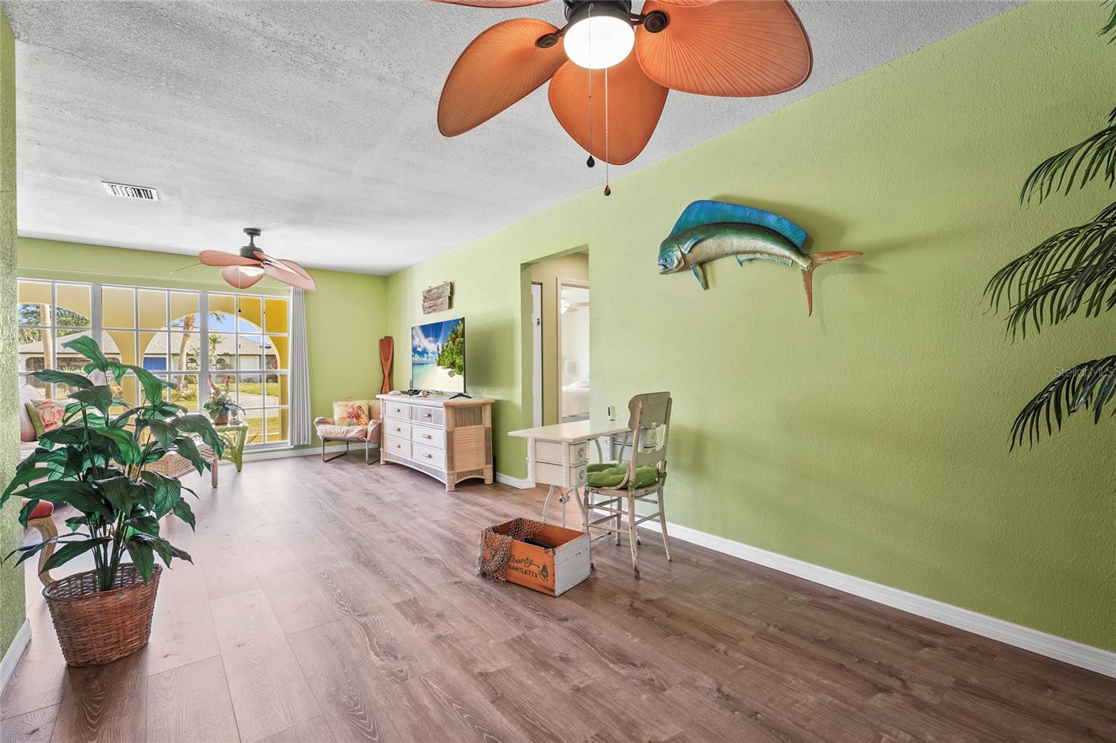 18399 BURKHOLDER CIR, PORT CHARLOTTE, FL, 33948
