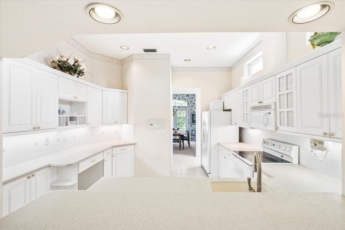 6602 PEACH TREE CREEK RD, BRADENTON, FL, 34203