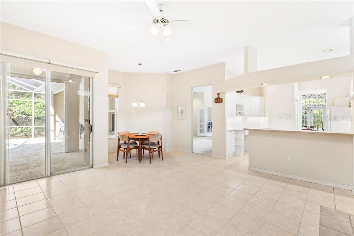 6602 PEACH TREE CREEK RD, BRADENTON, FL, 34203