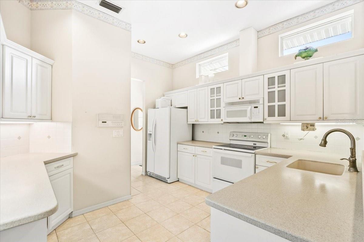 6602 PEACH TREE CREEK RD, BRADENTON, FL, 34203