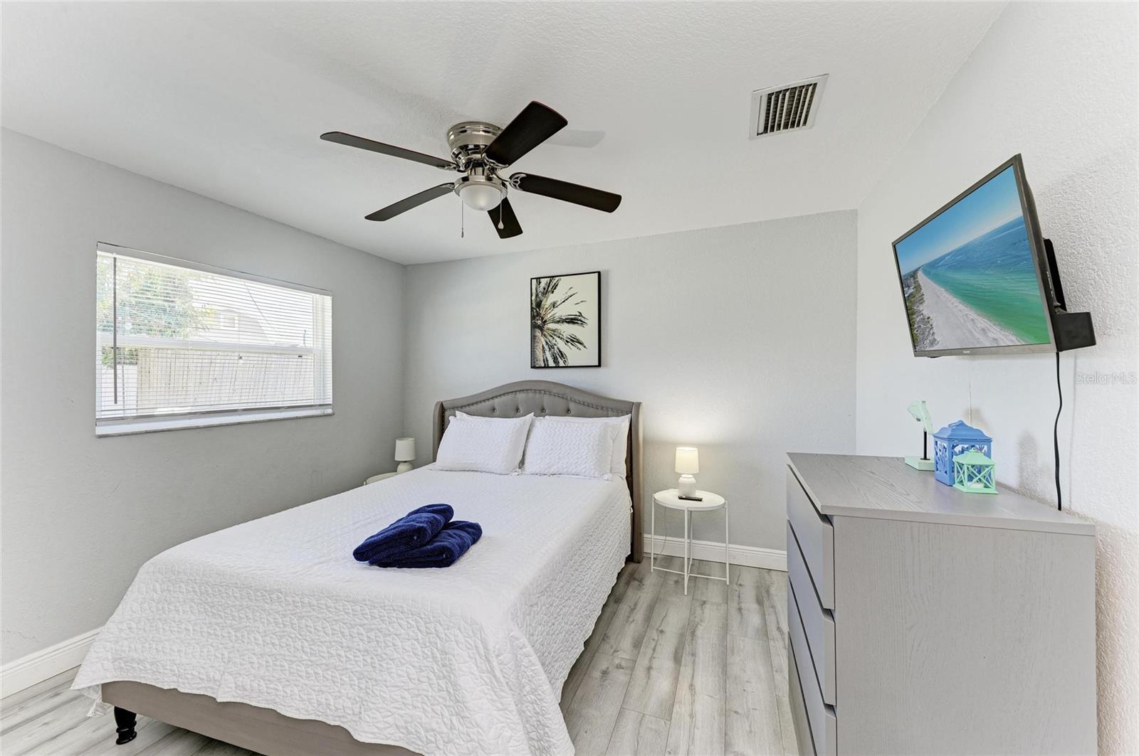 507 SHORE DR, LARGO, FL, 33771