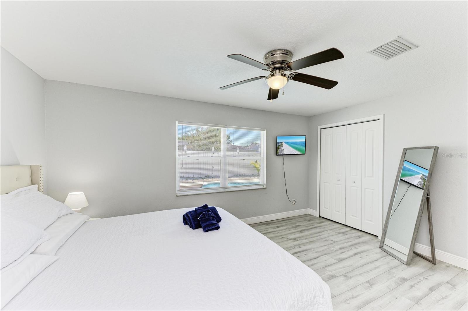 507 SHORE DR, LARGO, FL, 33771