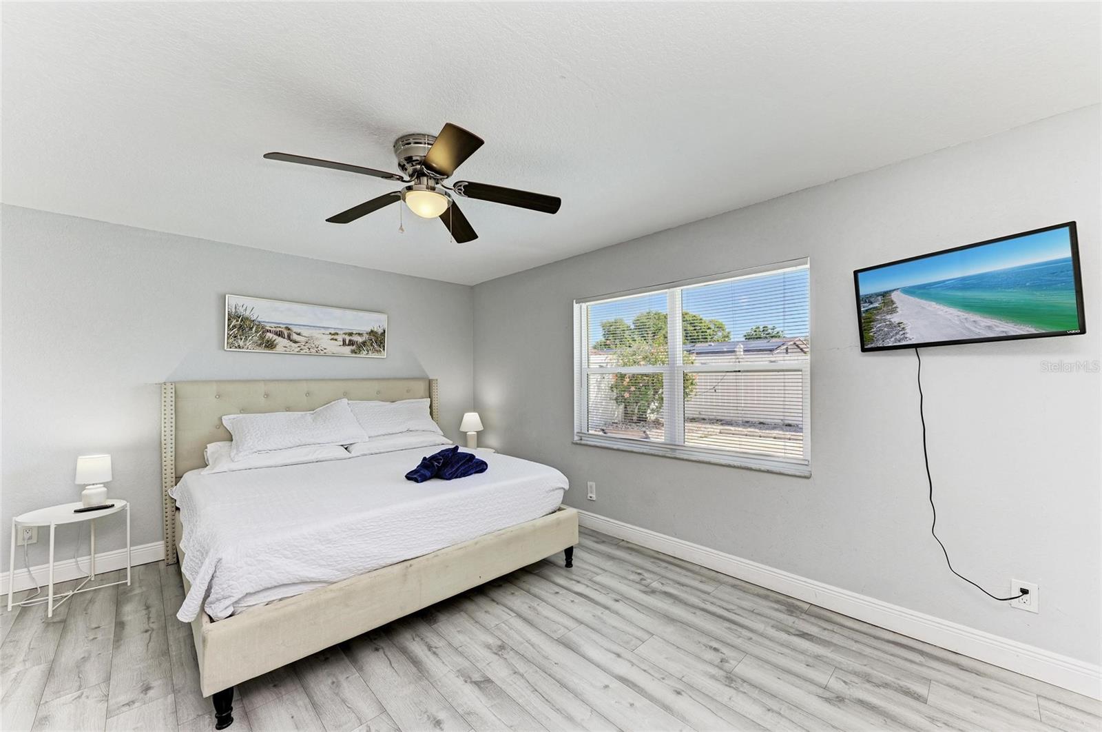 507 SHORE DR, LARGO, FL, 33771