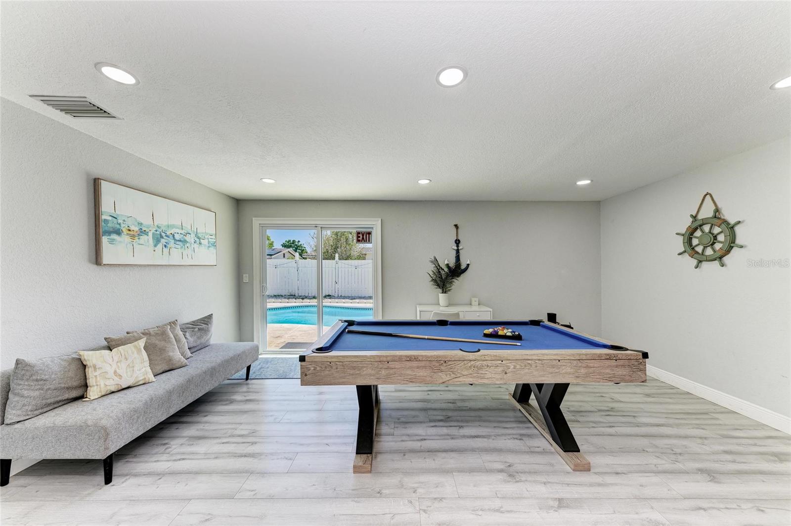 507 SHORE DR, LARGO, FL, 33771