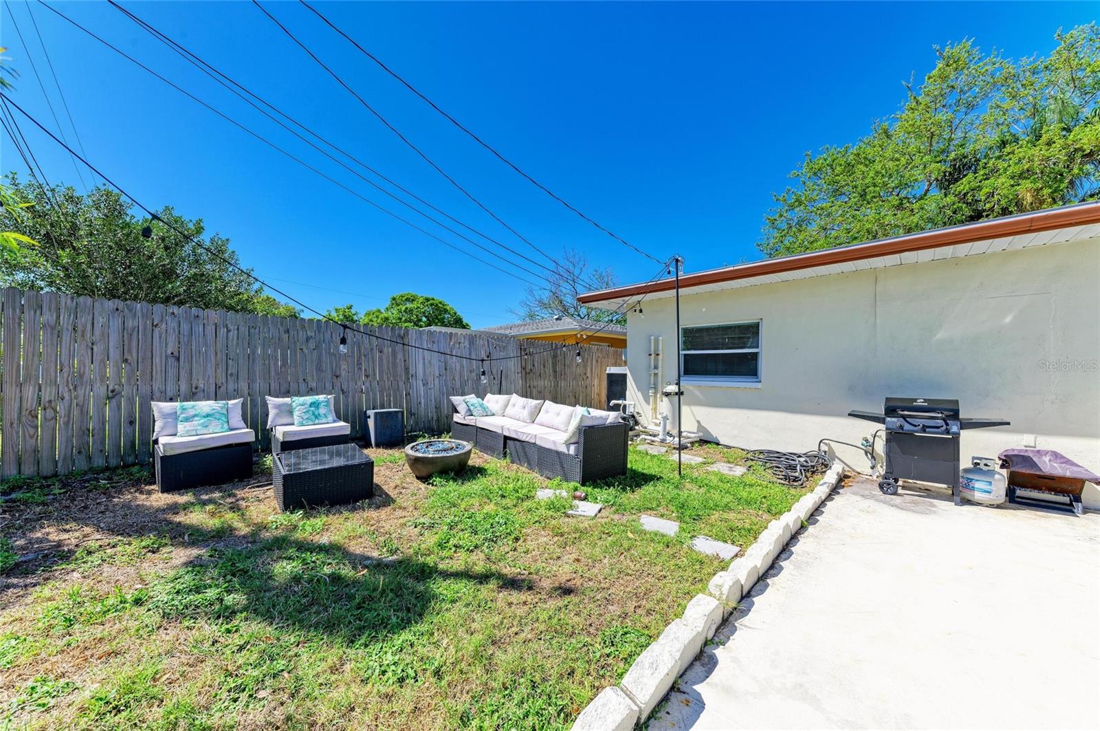 507 SHORE DR, LARGO, FL, 33771