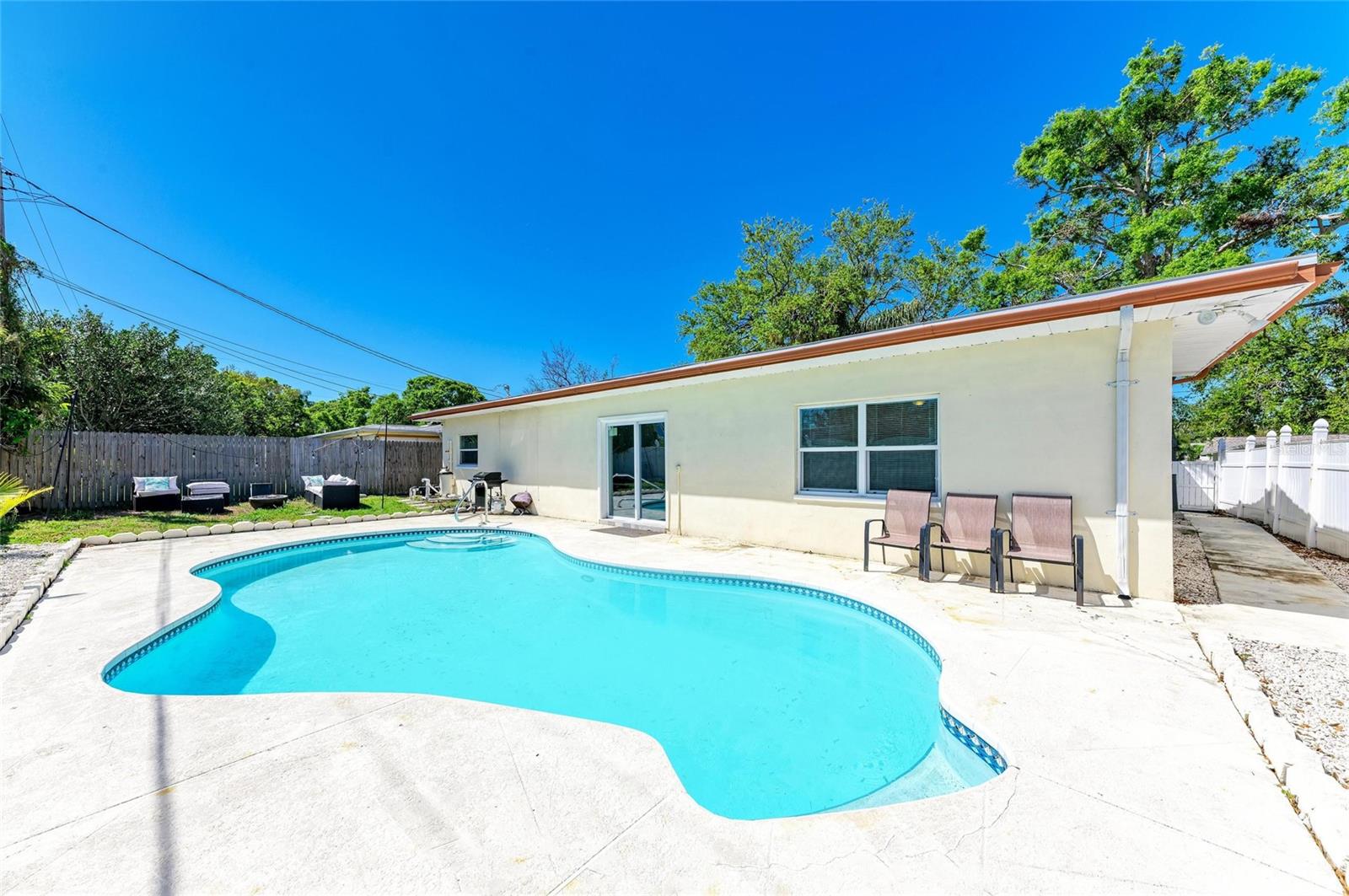 507 SHORE DR, LARGO, FL, 33771