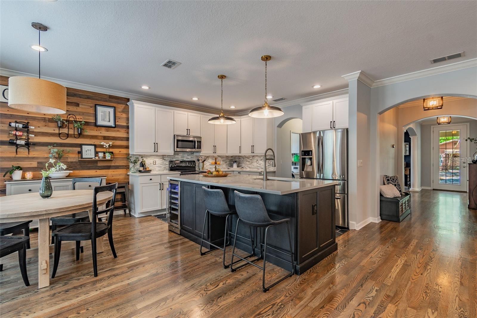 6201 S ELBERON ST, TAMPA, FL, 33611