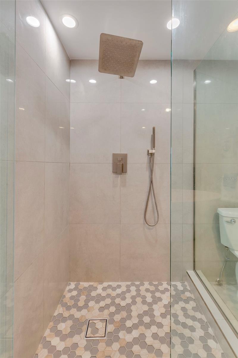 1540 GULF BLVD #803, CLEARWATER BEACH, FL, 33767