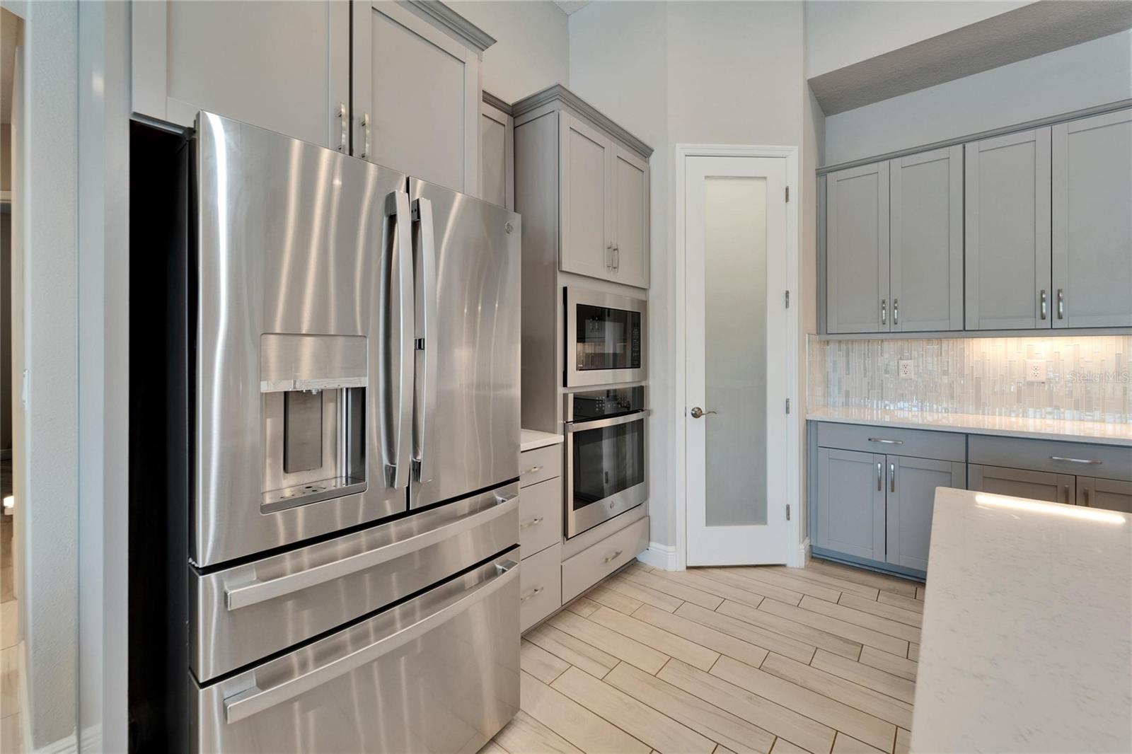 14239 SWISS BRIDGE DR, RIVERVIEW, FL, 33579