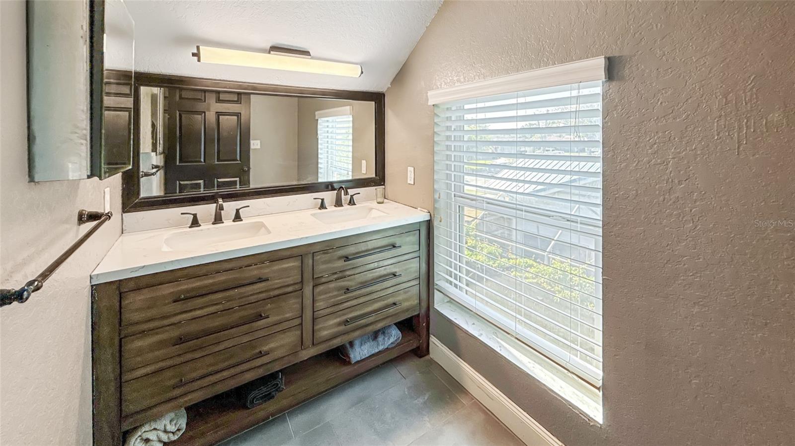 5235 NICHOLS DR E, LAKELAND, FL, 33812