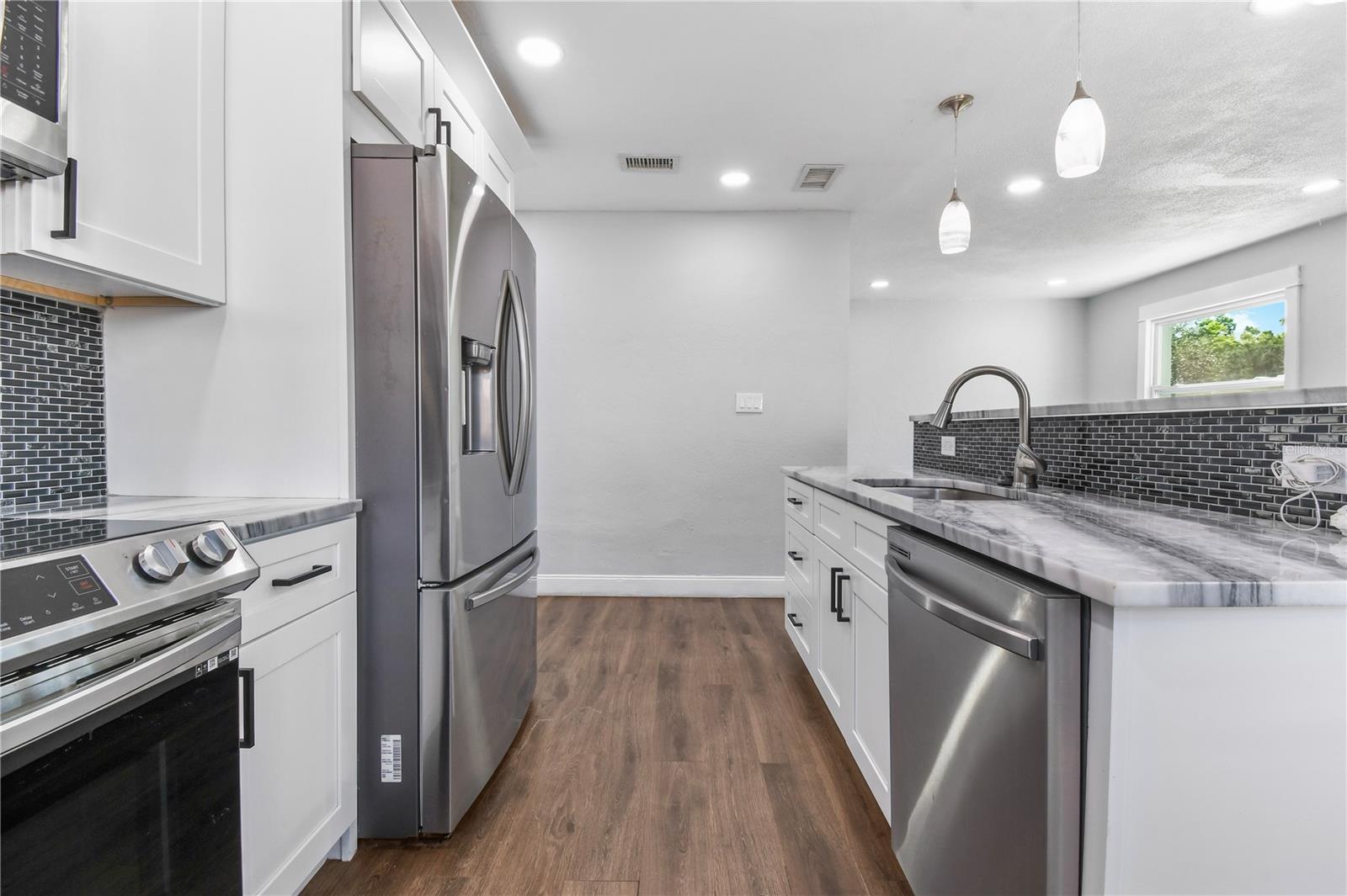 2869 36TH AVE N, ST PETERSBURG, FL, 33713