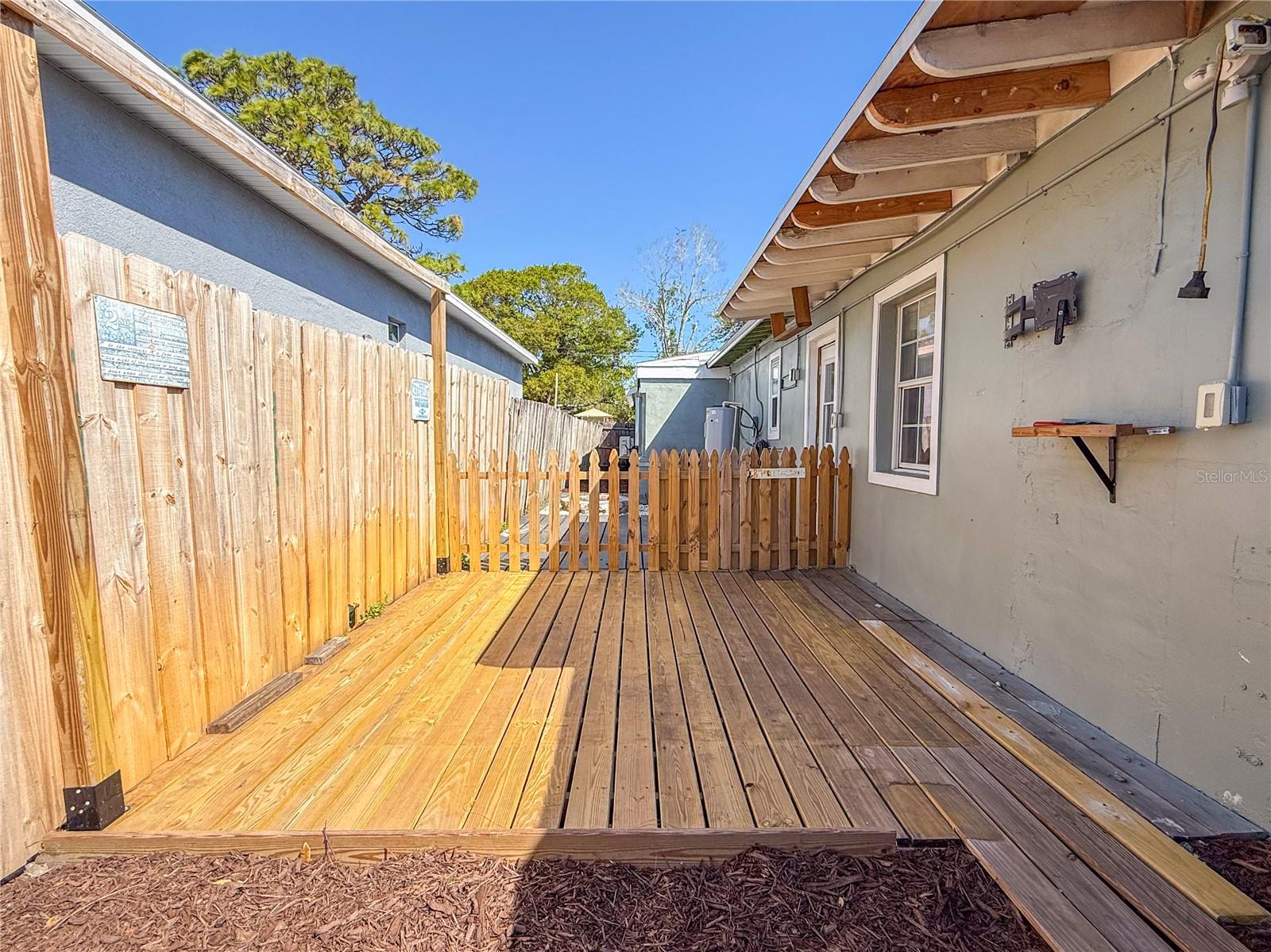 2869 36TH AVE N, ST PETERSBURG, FL, 33713