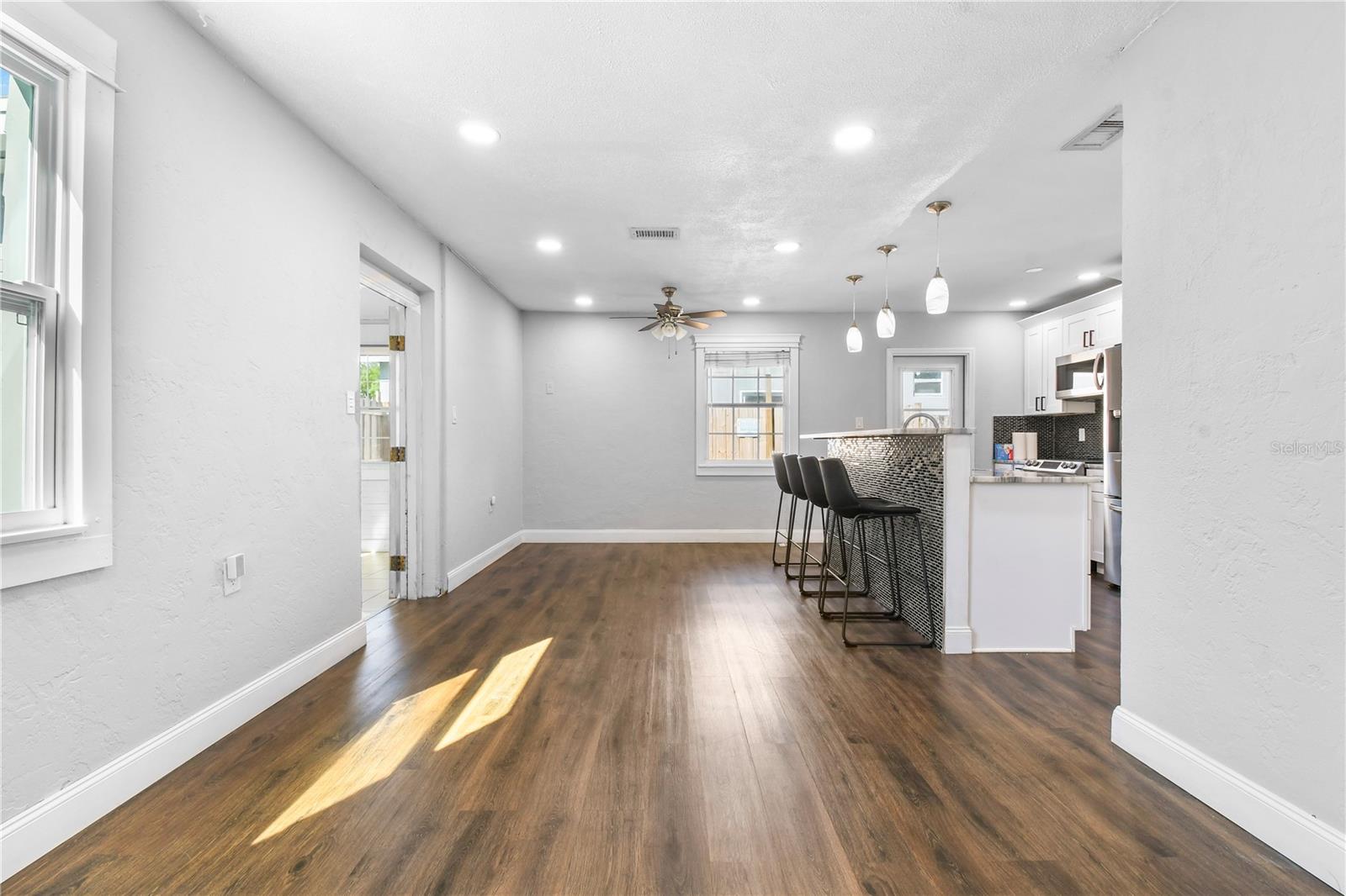 2869 36TH AVE N, ST PETERSBURG, FL, 33713