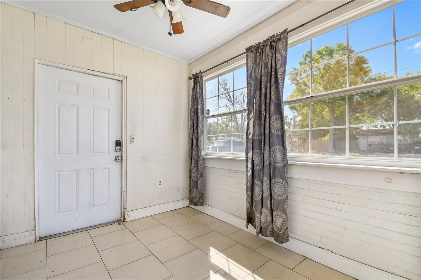 2869 36TH AVE N, ST PETERSBURG, FL, 33713