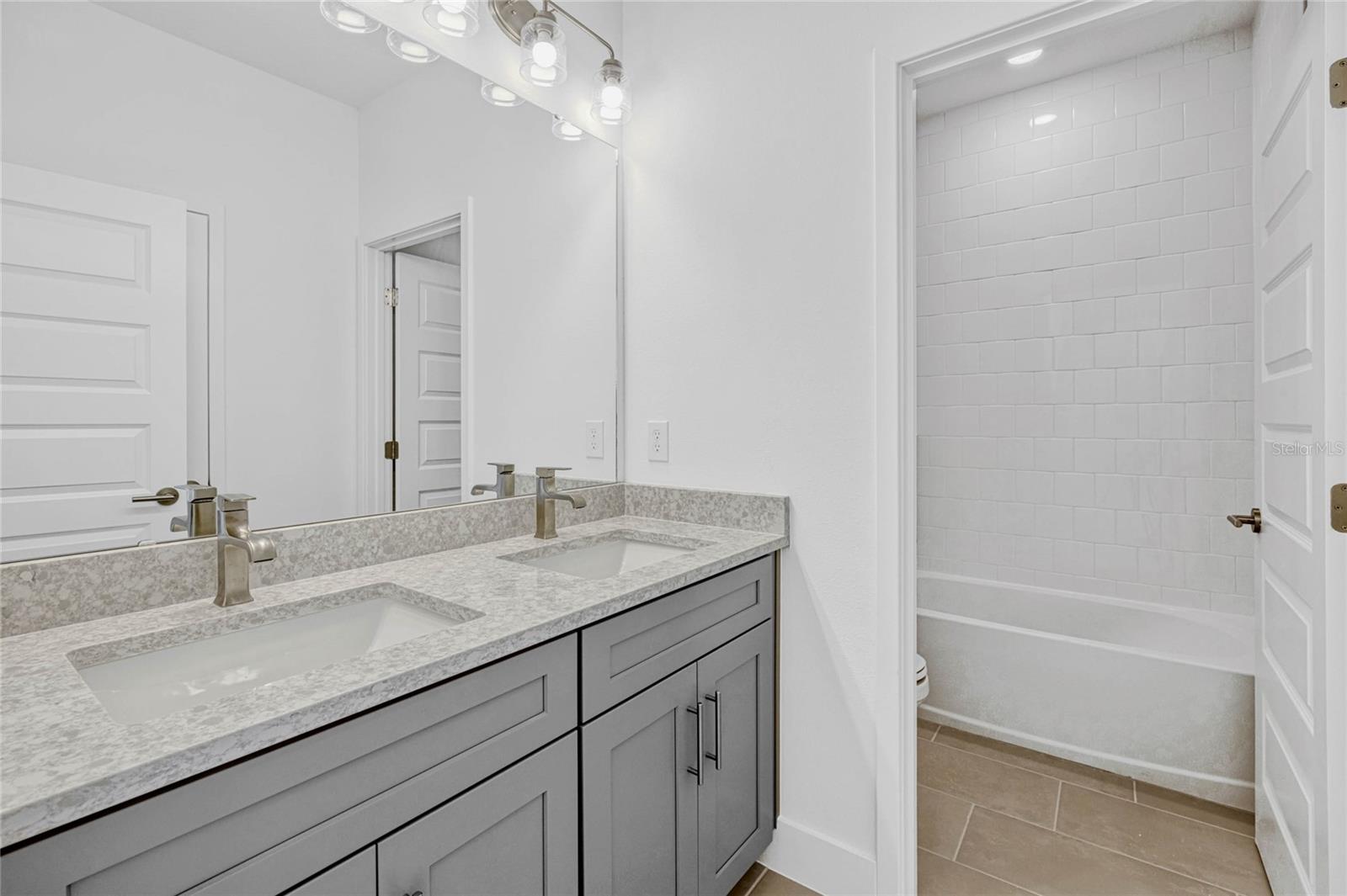 13817 LUNA HARVEST AVE, WINTER GARDEN, FL, 34787