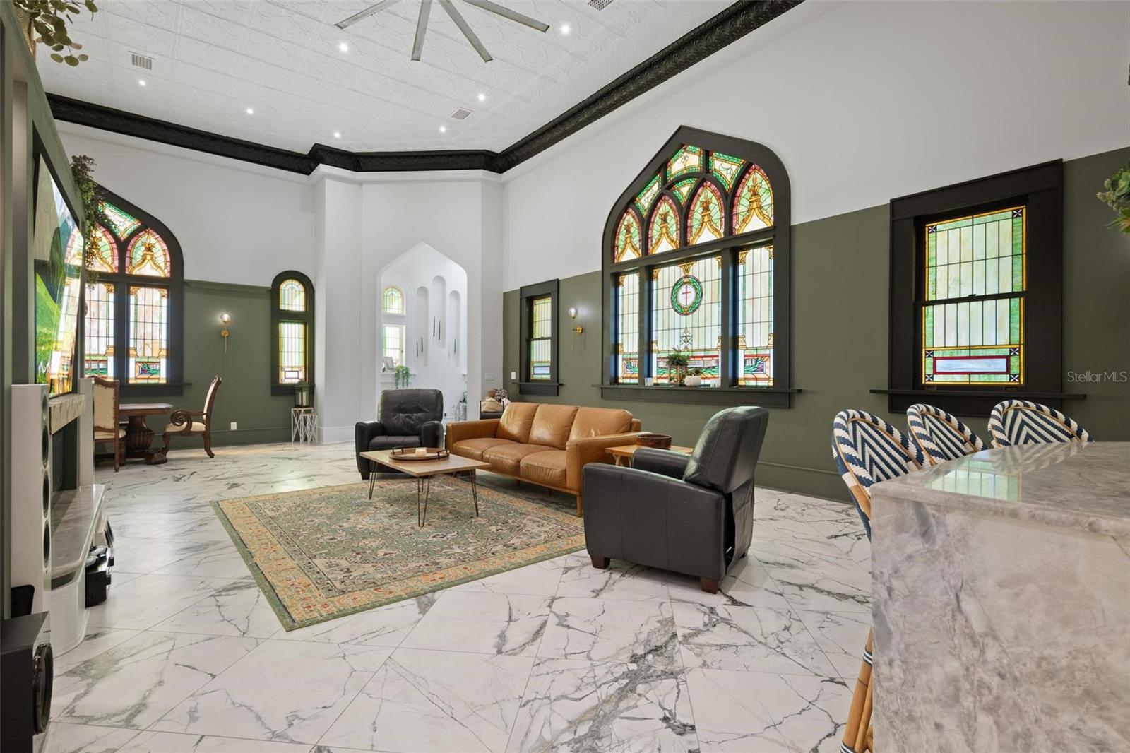 200 GRAND BLVD, TARPON SPRINGS, FL, 34689