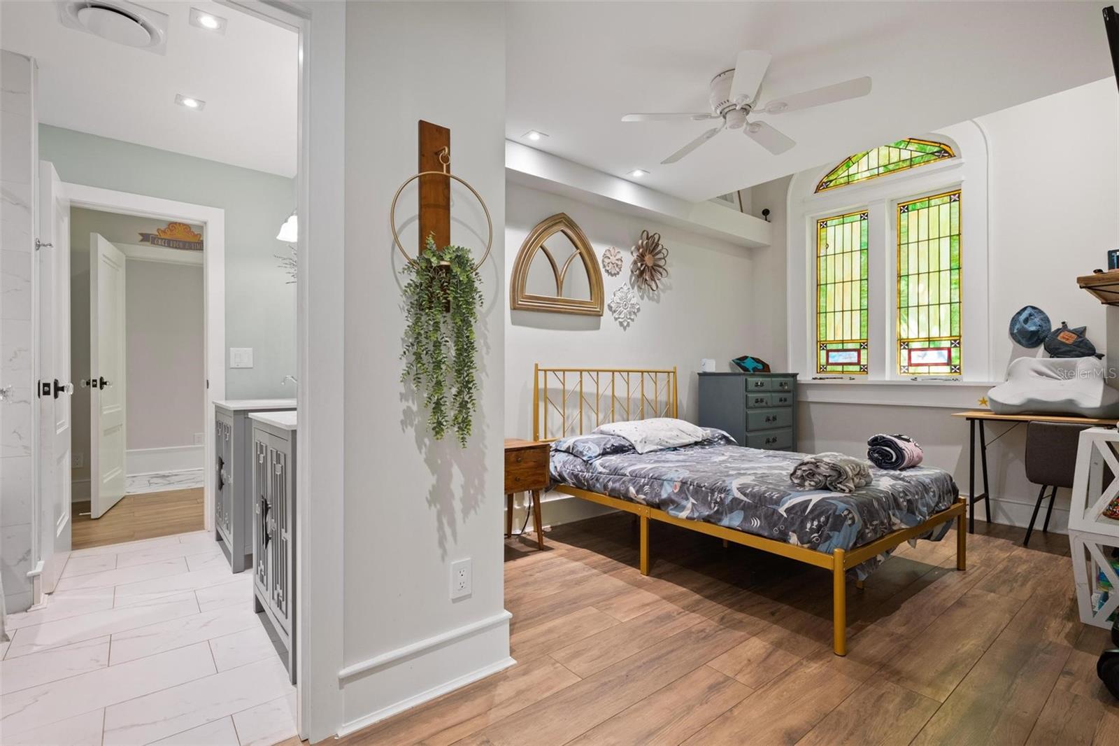 200 GRAND BLVD, TARPON SPRINGS, FL, 34689
