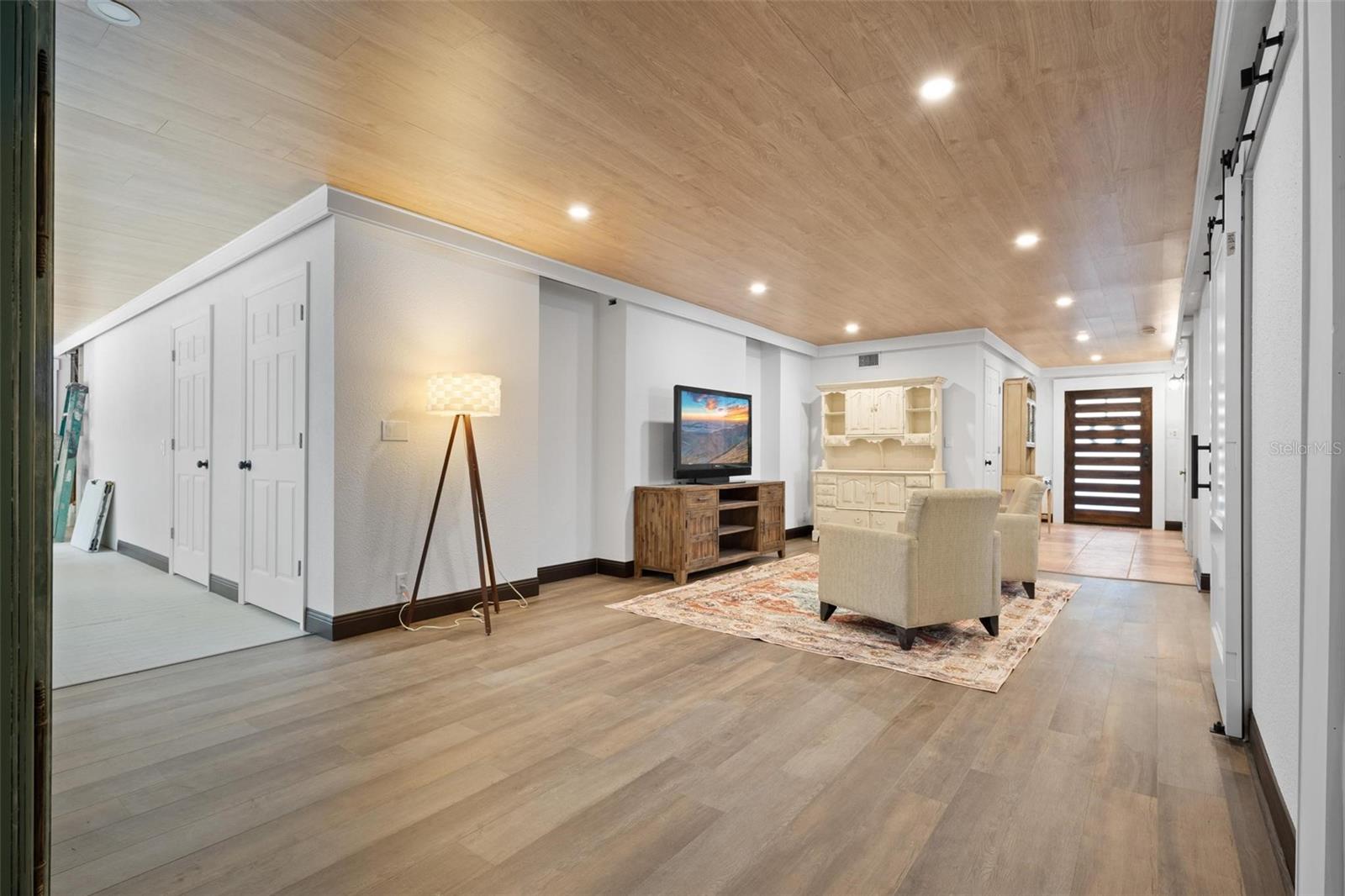 200 GRAND BLVD, TARPON SPRINGS, FL, 34689