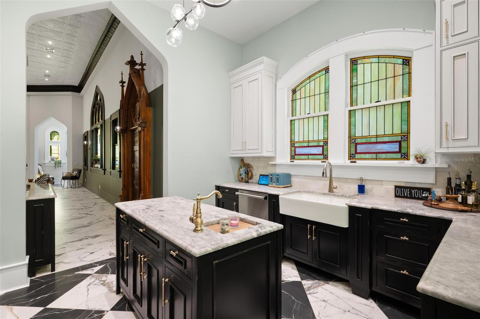200 GRAND BLVD, TARPON SPRINGS, FL, 34689