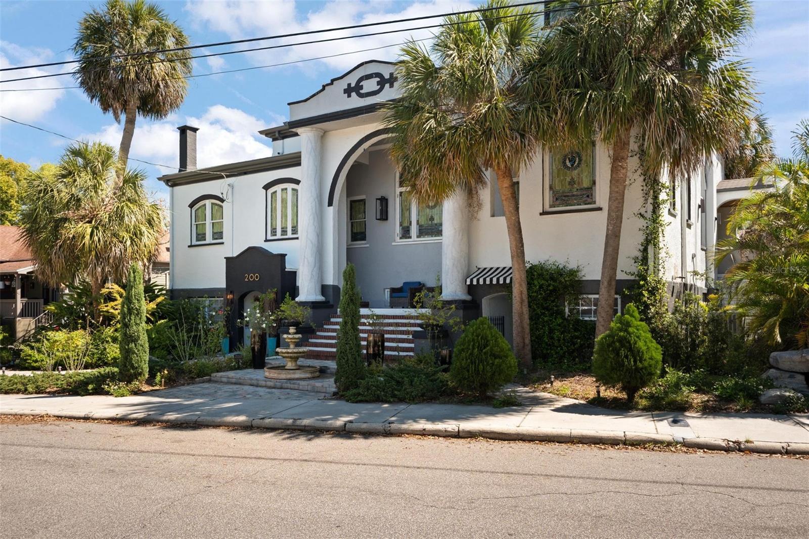 200 GRAND BLVD, TARPON SPRINGS, FL, 34689