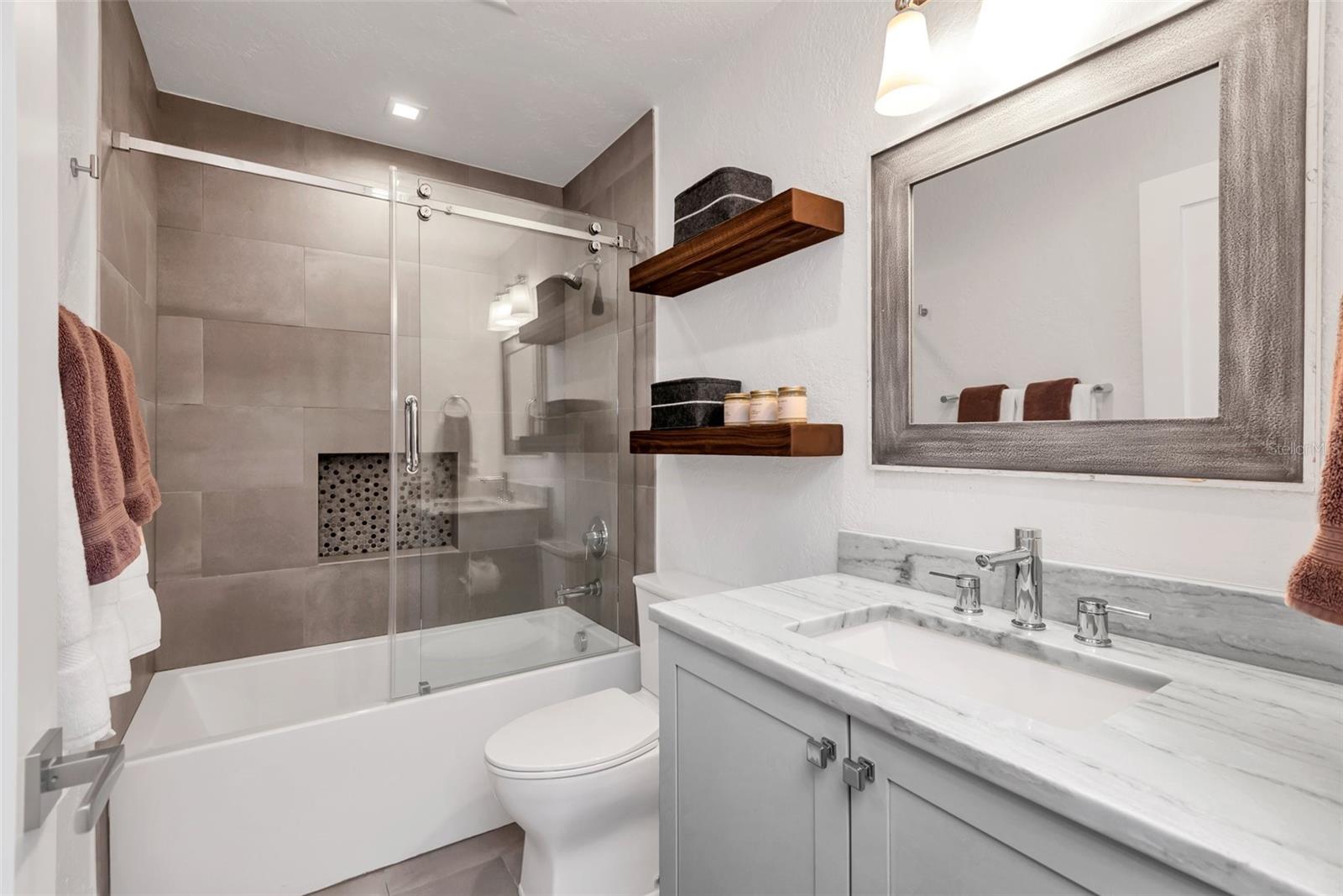 7455 SPARKLING LAKE RD, ORLANDO, FL, 32819