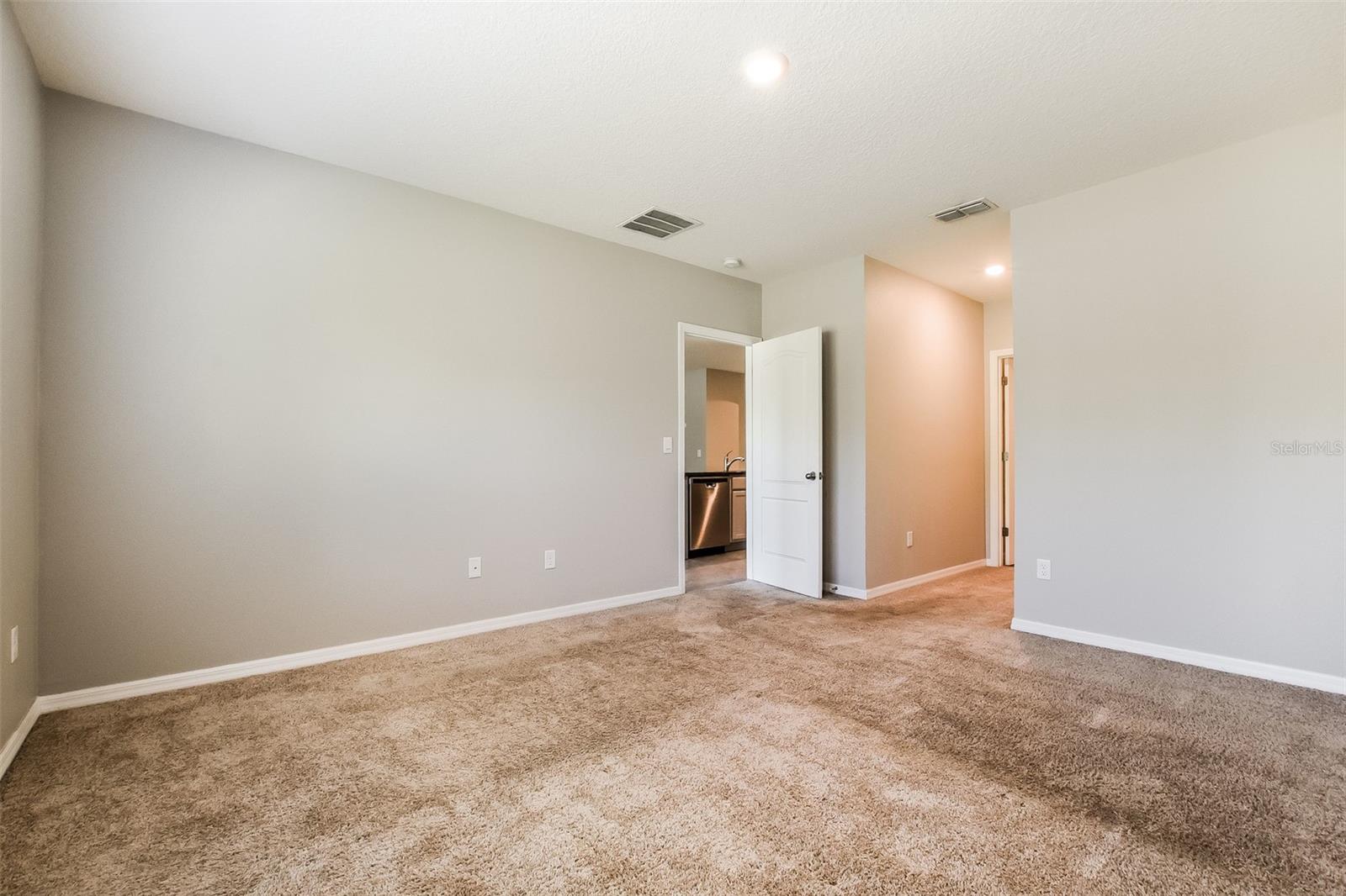 3281 LOGAN BERRY DR, MOUNT DORA, FL, 32757