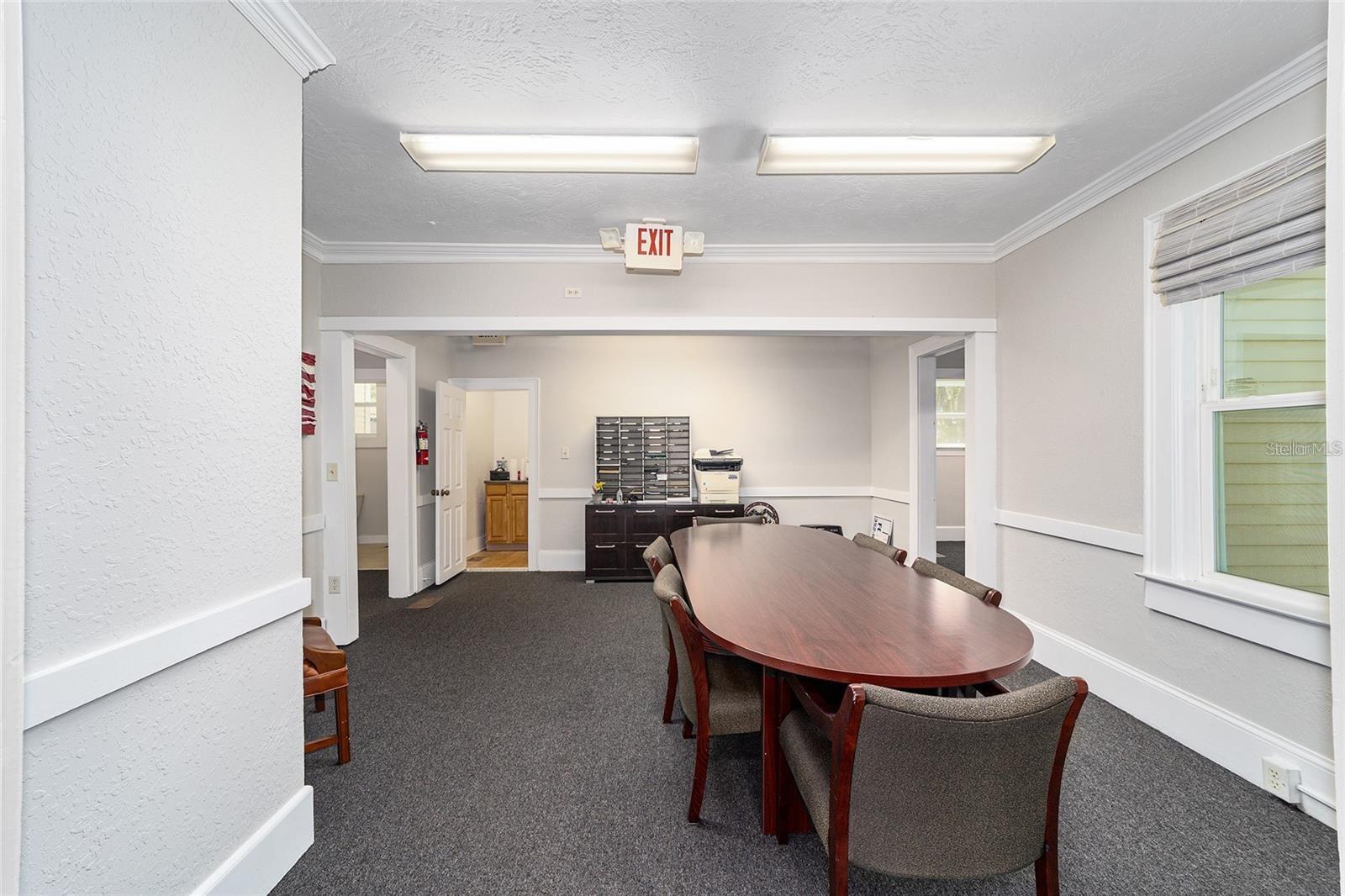 1008 E SILVER SPRINGS BLVD, OCALA, FL, 34470