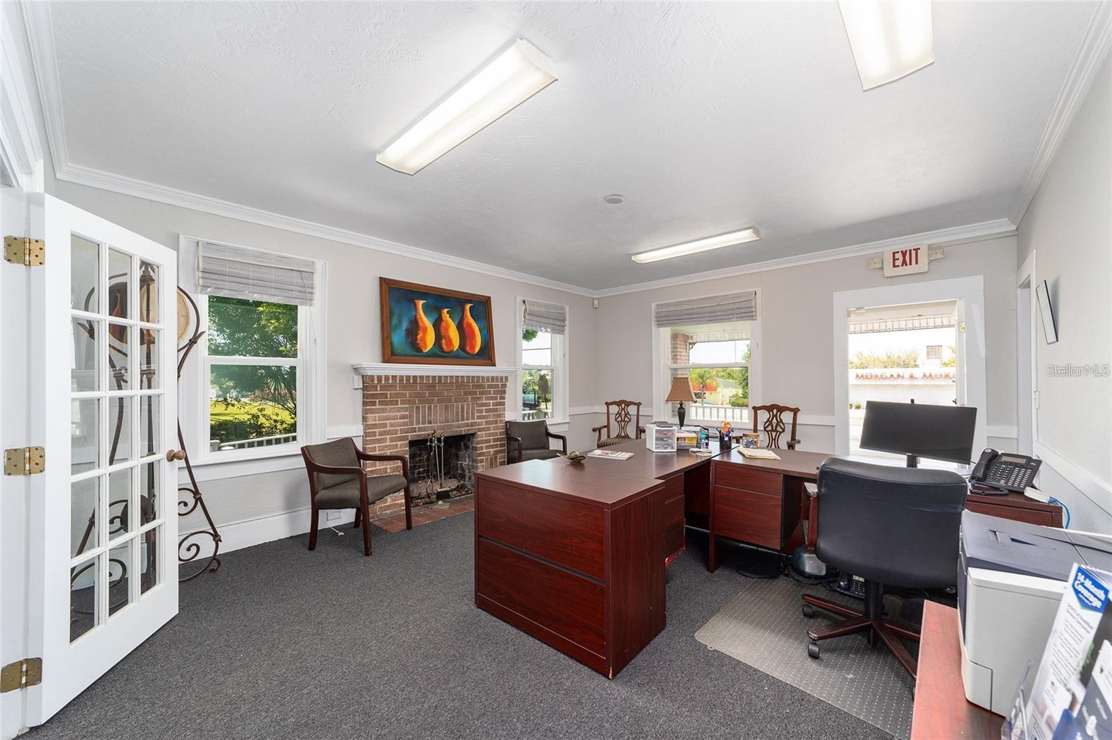 1008 E SILVER SPRINGS BLVD, OCALA, FL, 34470