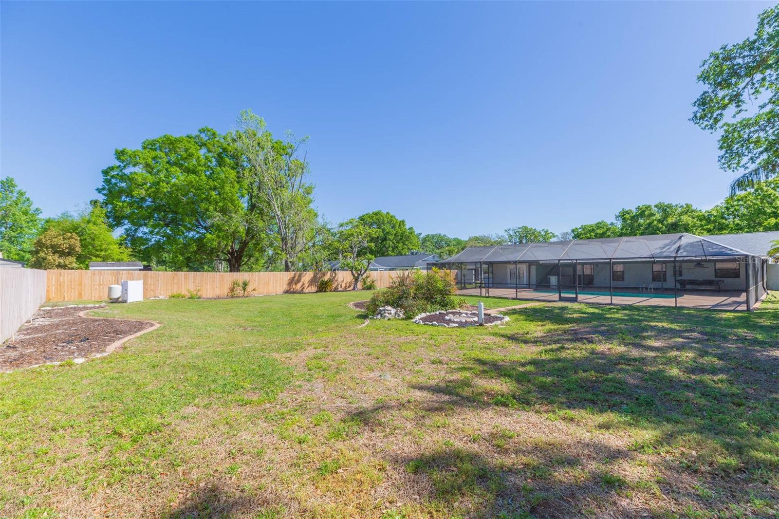 12208 ELSMERE CT, THONOTOSASSA, FL, 33592