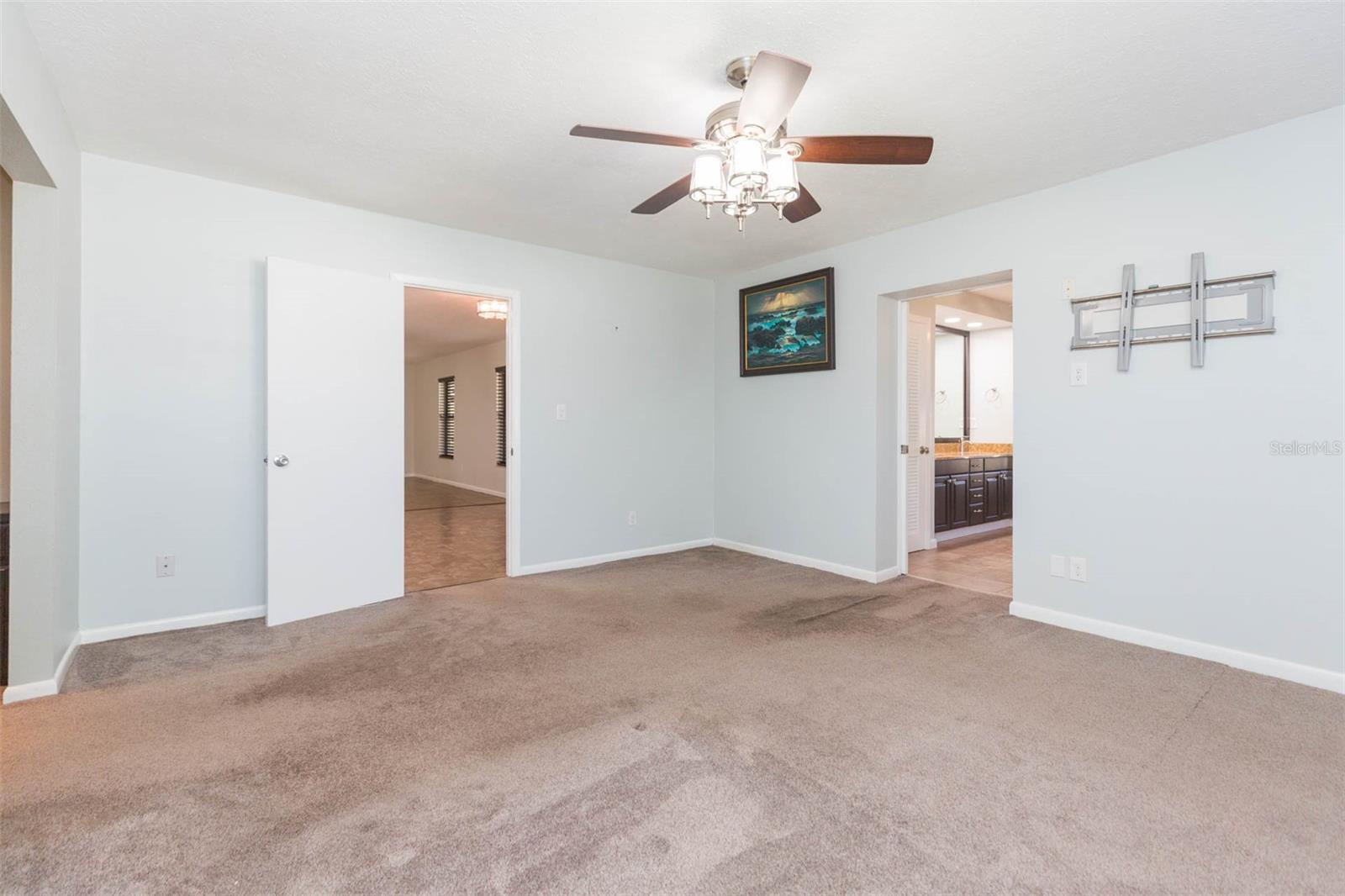 12208 ELSMERE CT, THONOTOSASSA, FL, 33592