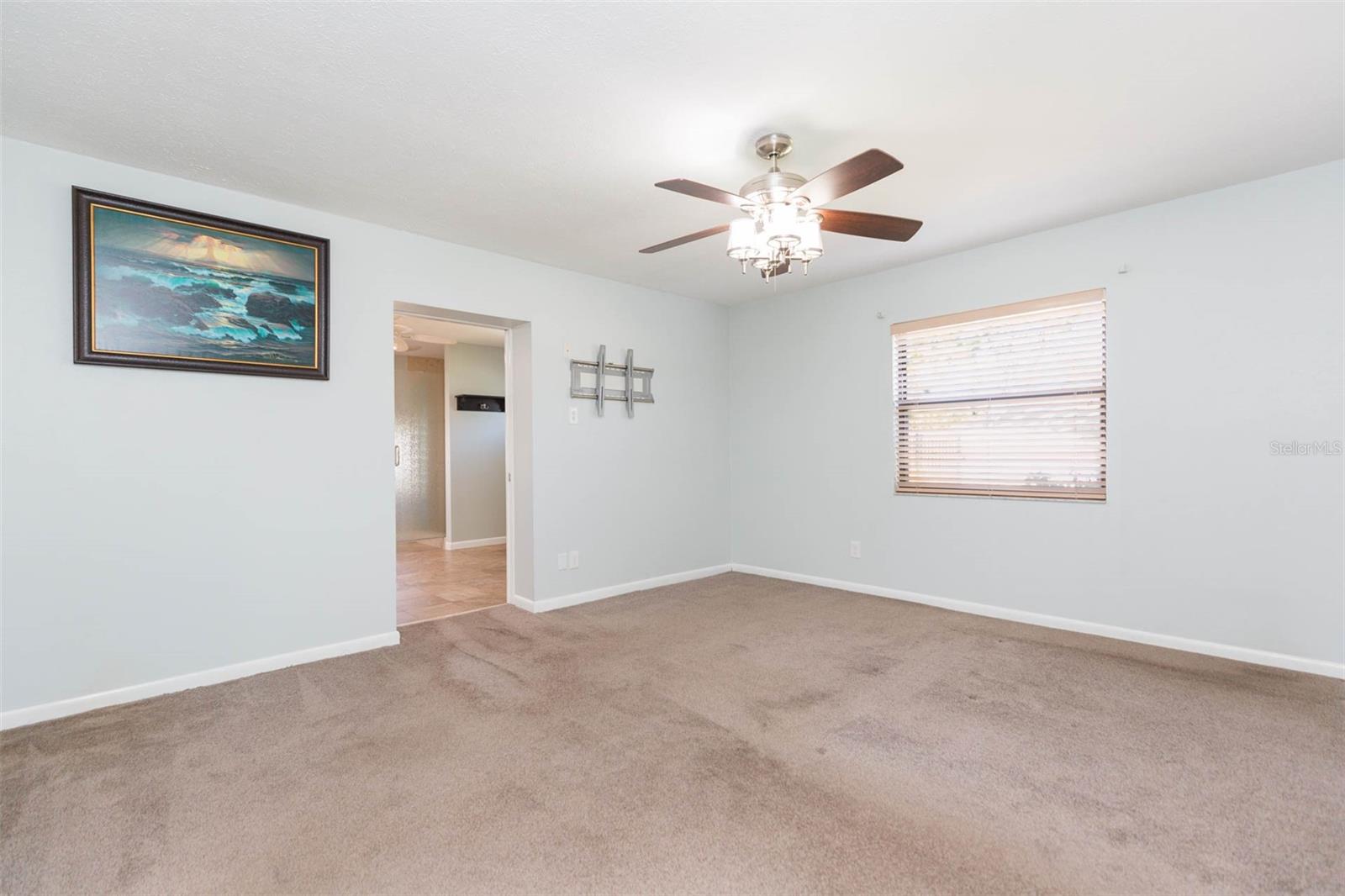12208 ELSMERE CT, THONOTOSASSA, FL, 33592